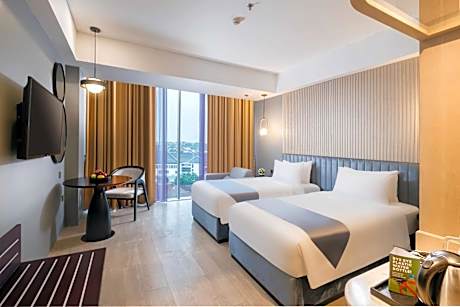Grand Deluxe Twin Room