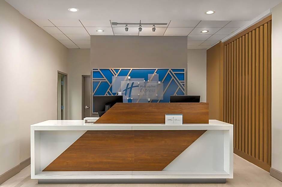 Holiday Inn Express & Suites Miami Kendall By IHG