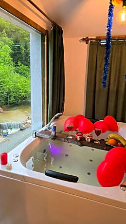 Muradland منتجع فيلات الوادي الأخضر