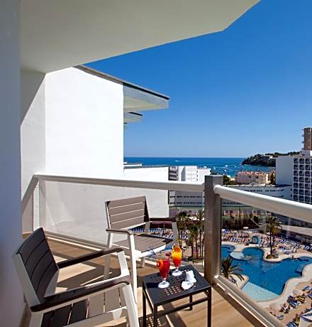 Premium Twin Room with Sea View