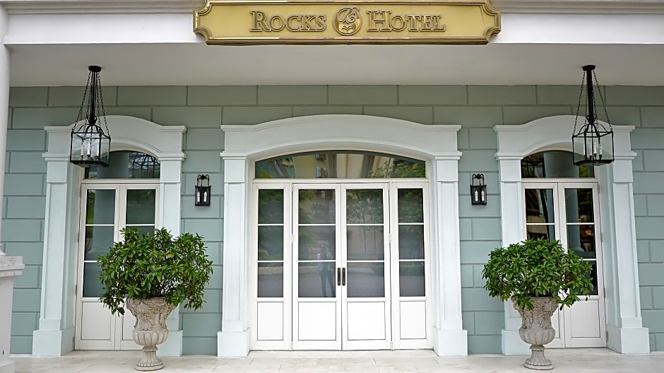 Rocks Hotel