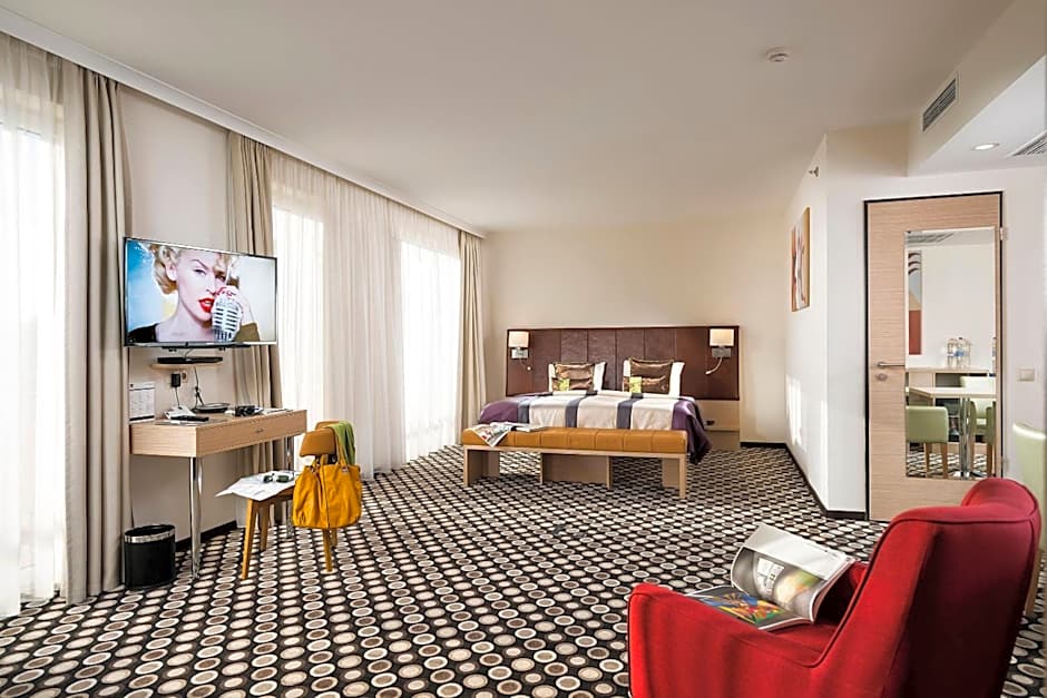 Bo33 Hotel Family & Suites