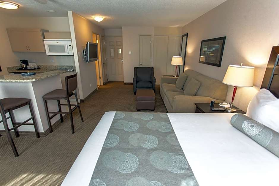 Campus Tower Suite Hotel