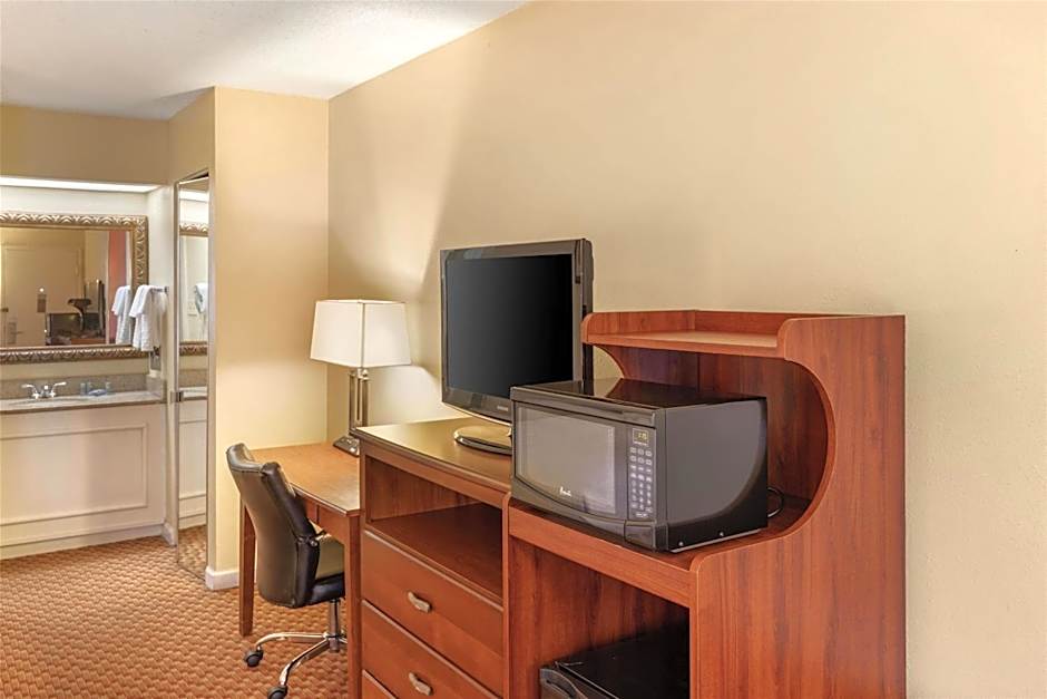 Best Western Hickory