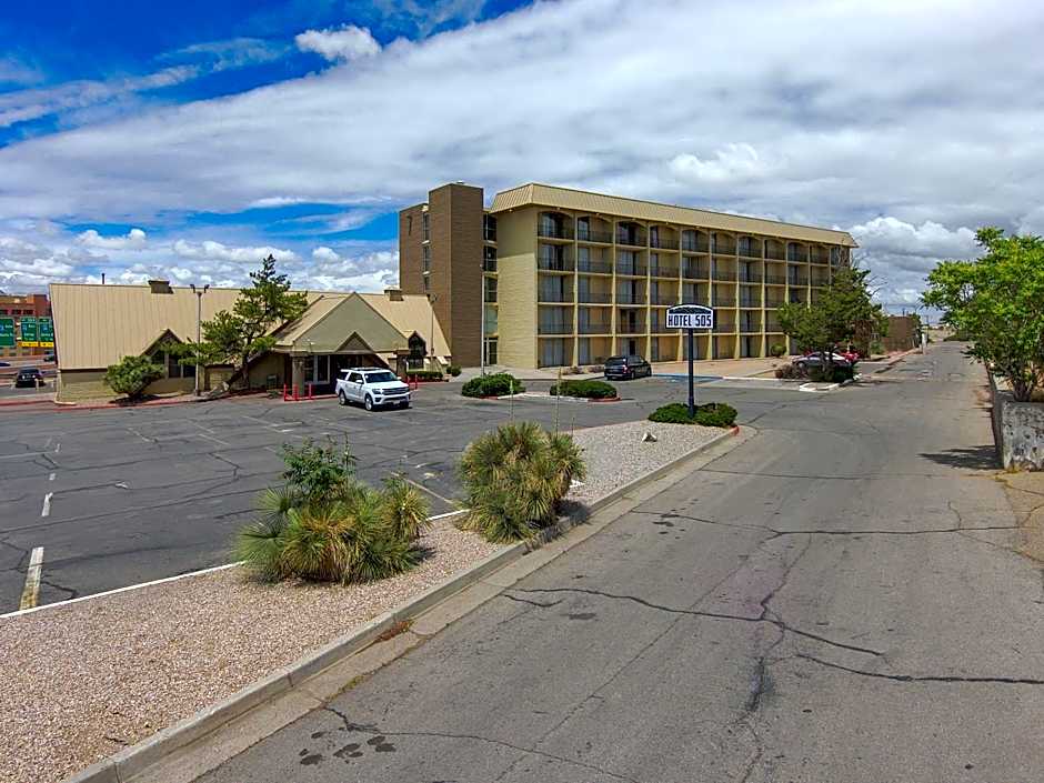 Hotel 505