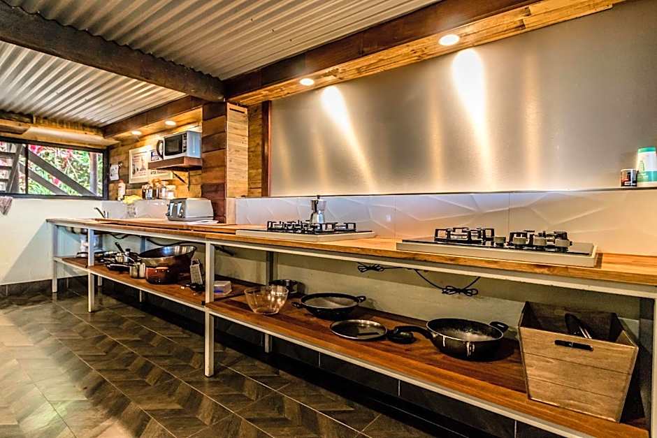 Jackaroo Treehouse Rainforest Retreat