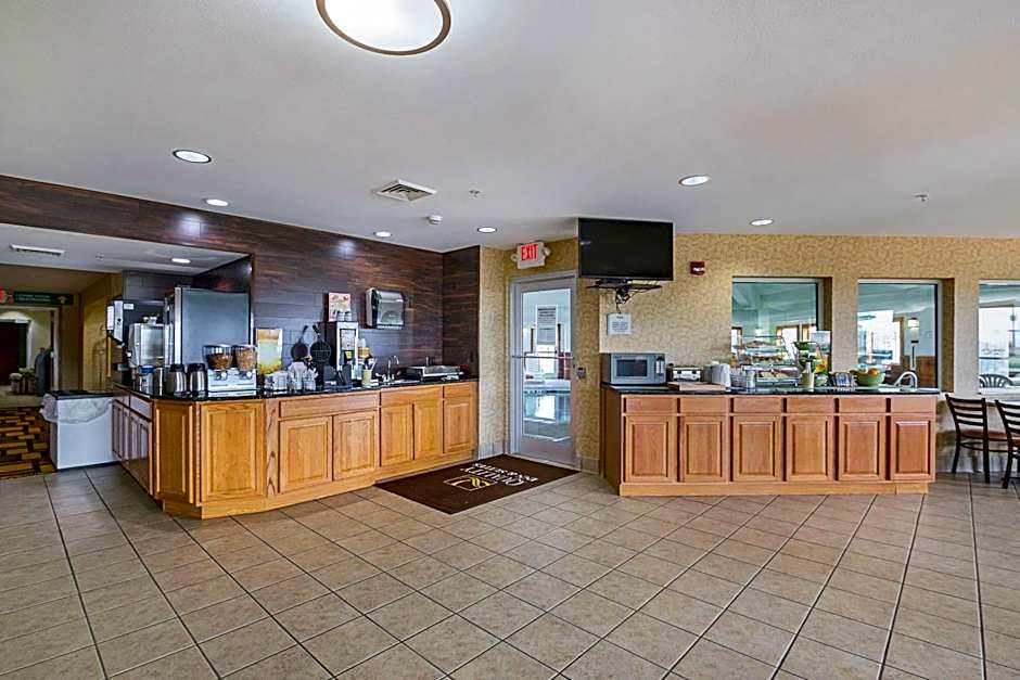 Quality Inn & Suites Belmont - Platteville
