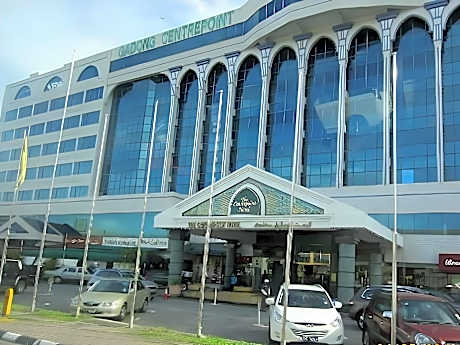 The Centrepoint Hotel