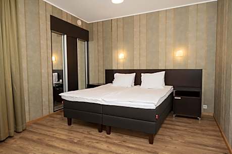 Standard Double Room - Classical Side Building