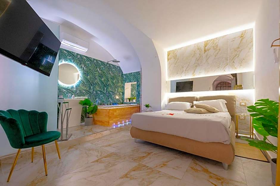 ETNEA 208 LUXURY JACUZZI SUITE Catania