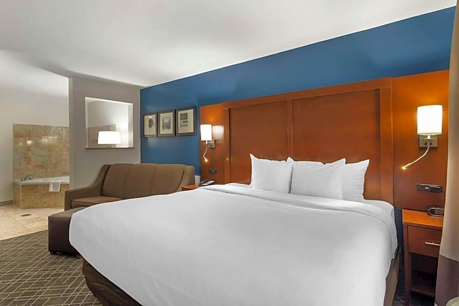 Comfort Suites Atlanta Airport