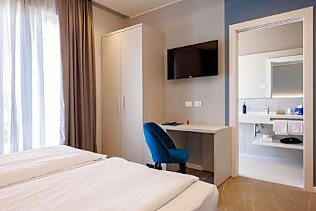 Superior Double or Twin Room with Pool View