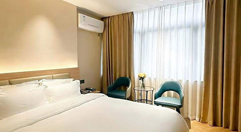 Green Oasis Hotel