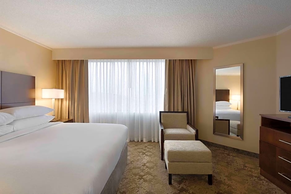 Embassy Suites by Hilton Baltimore-At BWI Airport