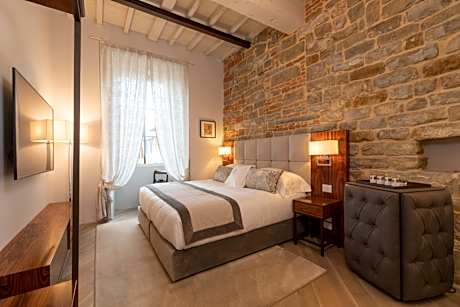 Leonardo - Deluxe King Suite with Duomo View
