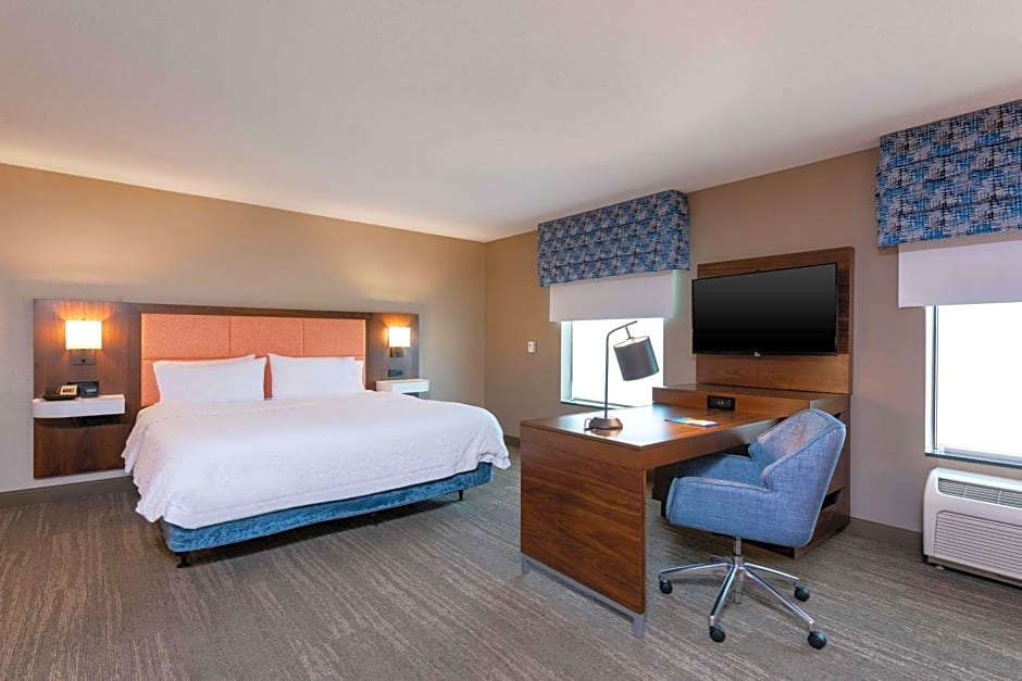 Hampton Inn By Hilton & Suites Marshalltown