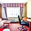 OYO Townhouse Oklahoma City Airport