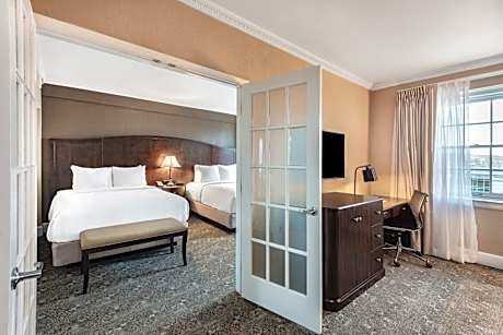 One-Bedroom Suite with Two Queen Beds