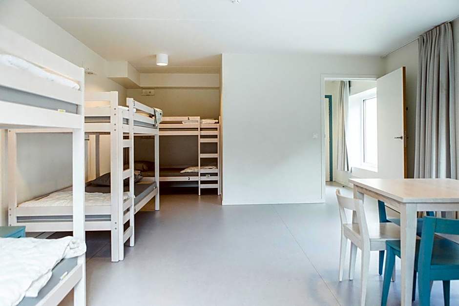 Snuffel Youth Hostel