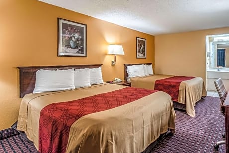 Double Room with Two Double Beds - Non-Smoking