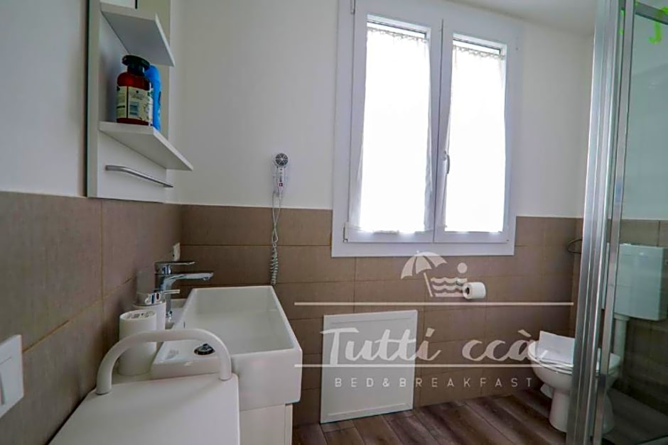 Tutti ccà Airport Rooms