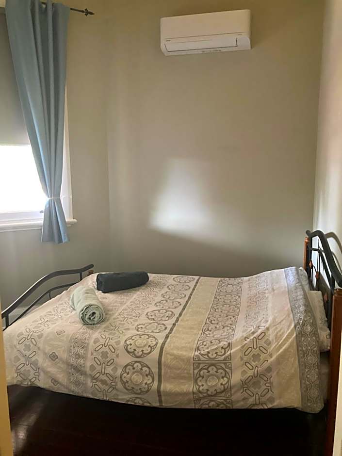 Yealering Hotel