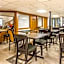 Econo Lodge Inn & Suites Bloomington