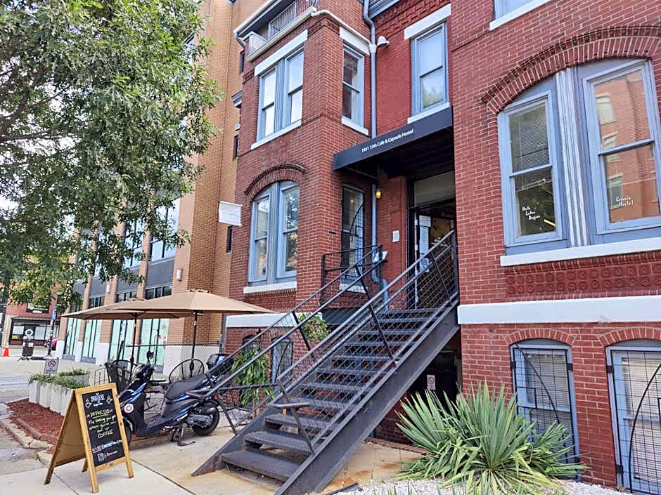 U Street Capsule Hostel