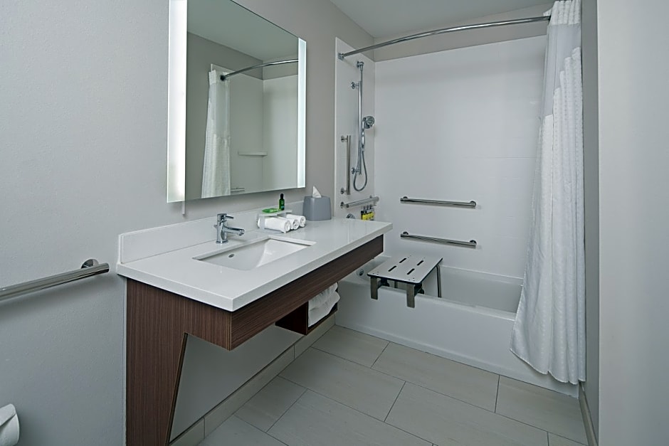 Holiday Inn Express Seattle - Sea-Tac Airport By IHG