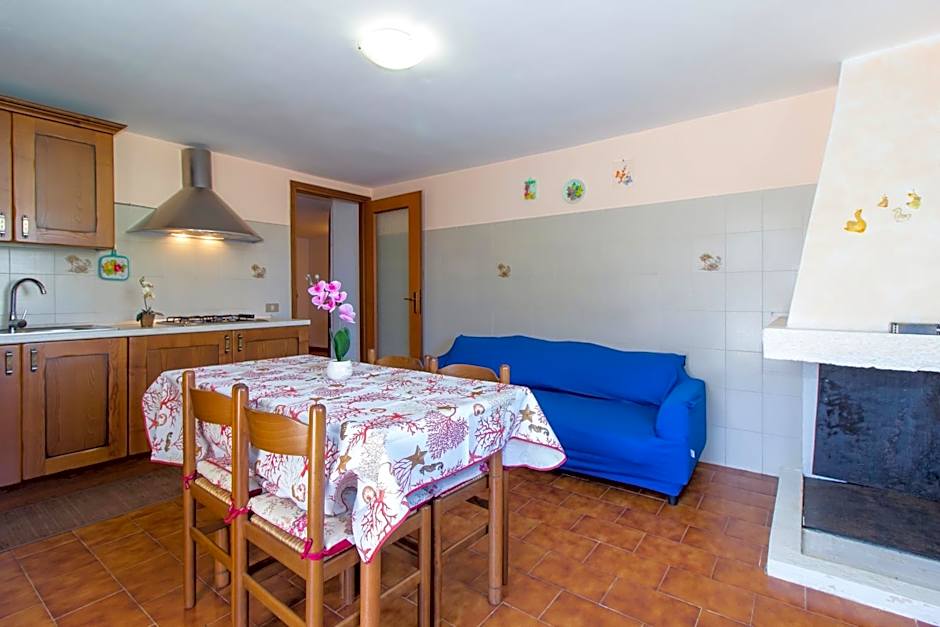 Appartamenti in Villa con ampio giardino esterno