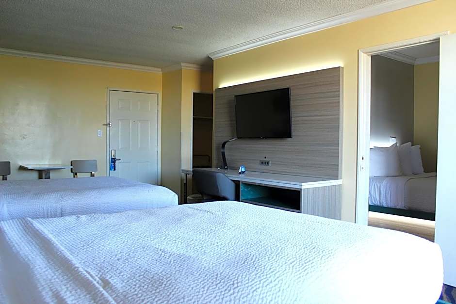 Days Inn by Wyndham Los Angeles LAX/VeniceBch/Marina DelRay