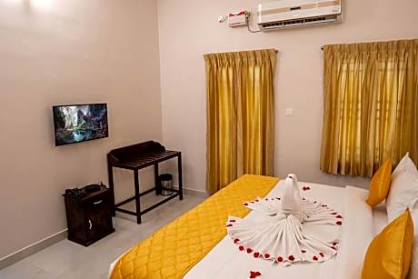 Deluxe King Suite