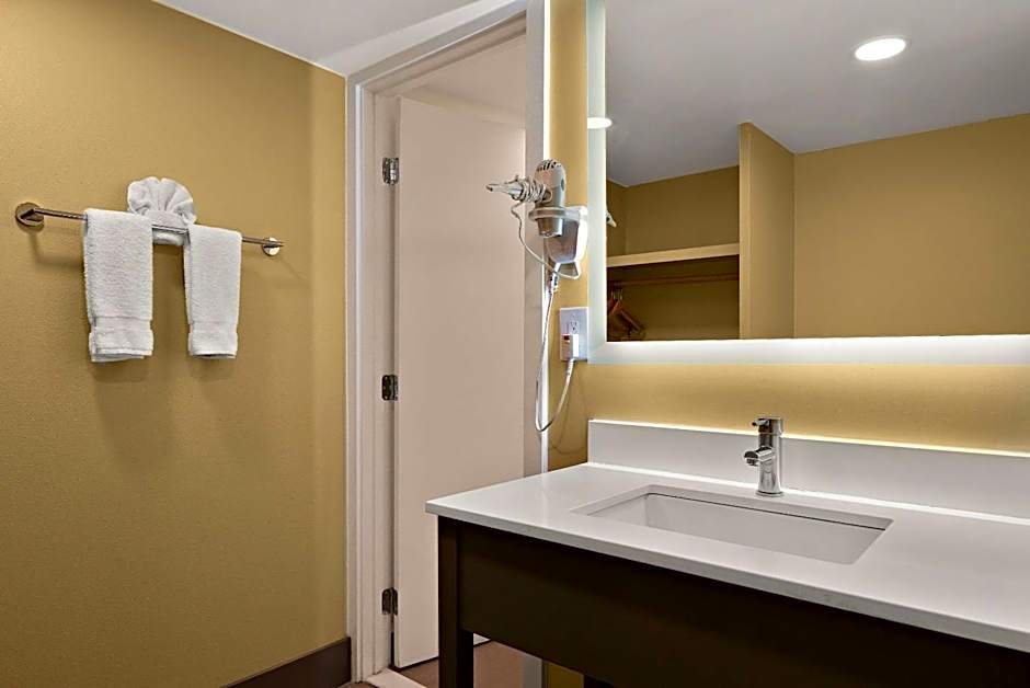 Kings House Motor Hotel