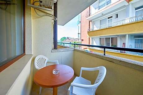 Triple Room with Balcony