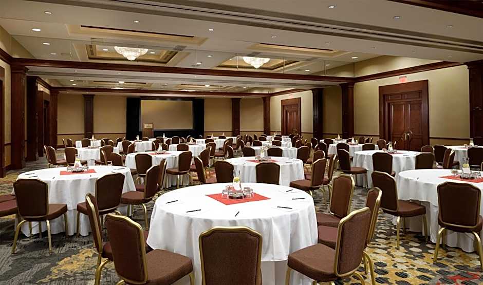 DoubleTree by Hilton Washington Dulles Airport