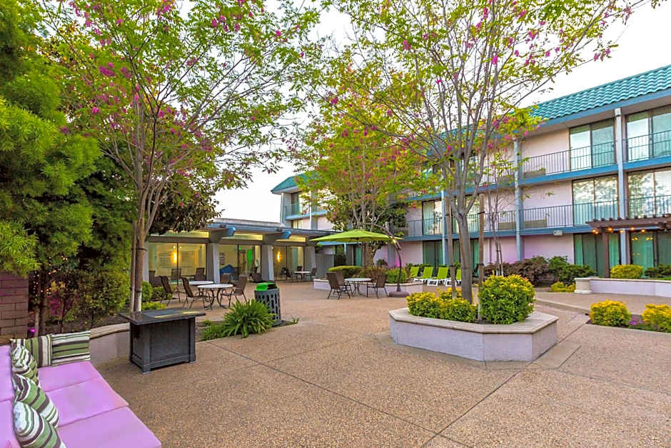 Holiday Inn Dublin - Pleasanton By IHG
