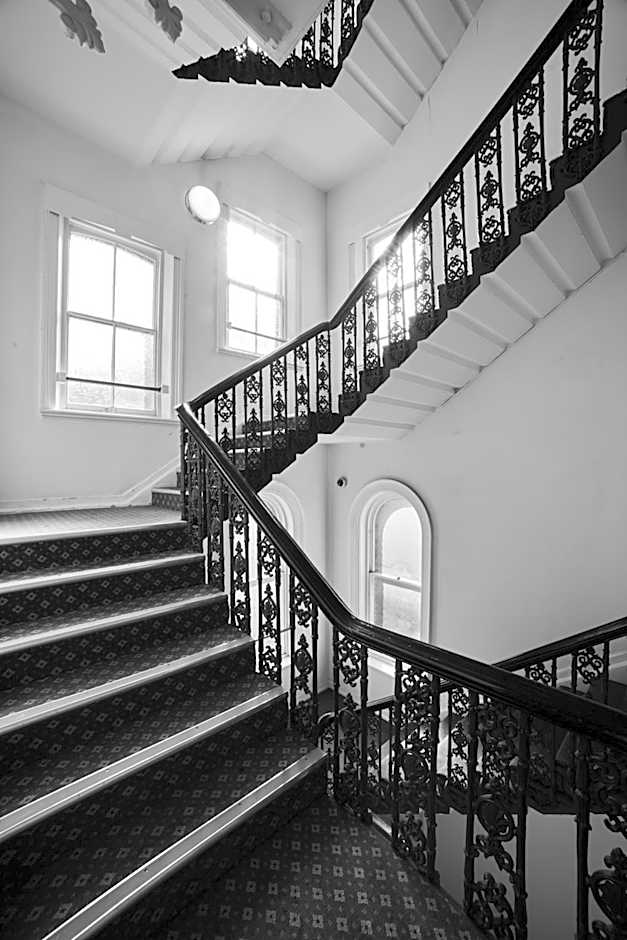 Discovery Inn - Leeds