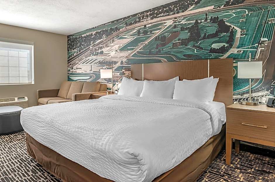 Clarion Pointe Indianapolis Airport