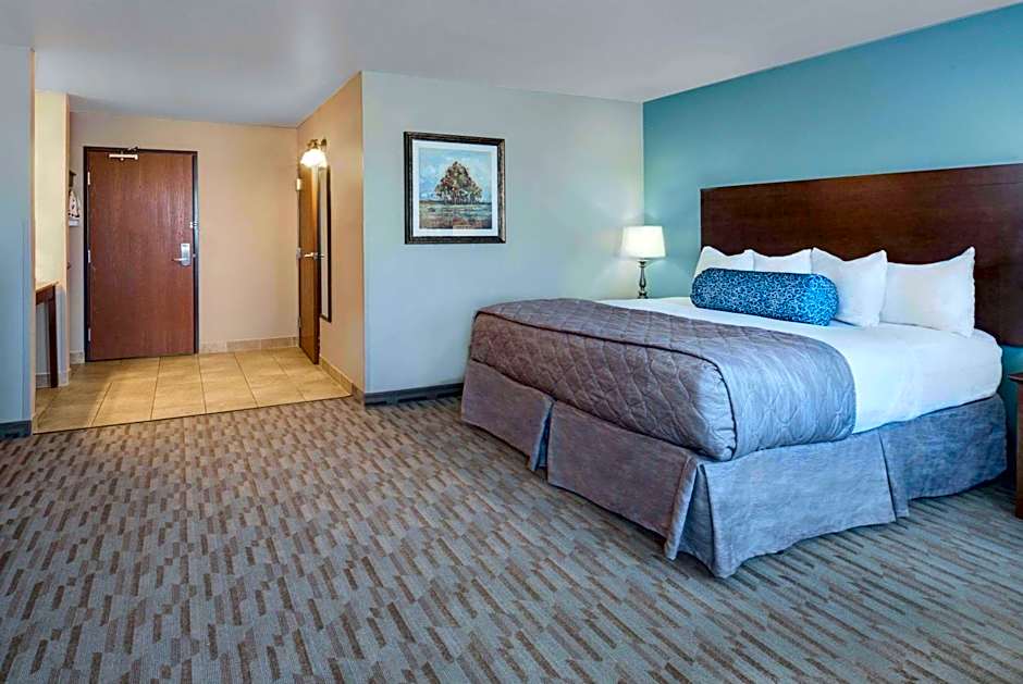 Baymont by Wyndham Minot