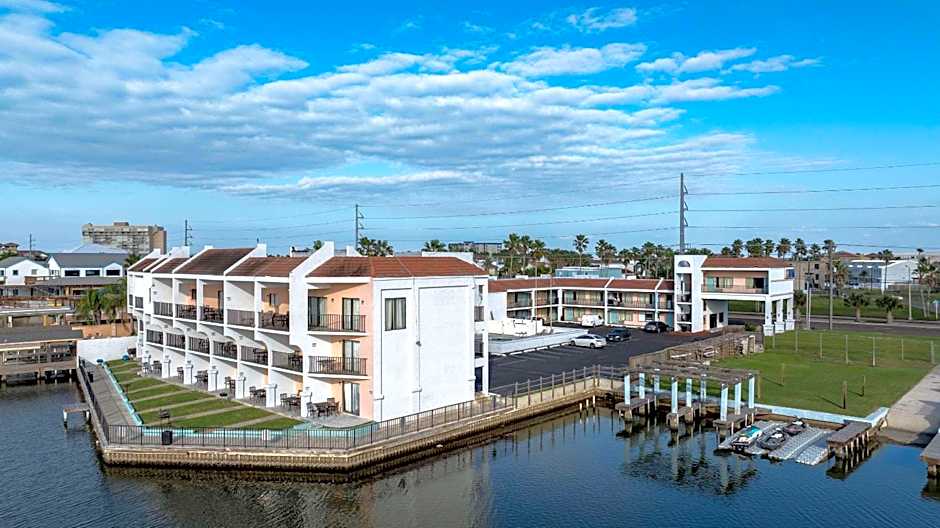 WindWater Hotel and Marina