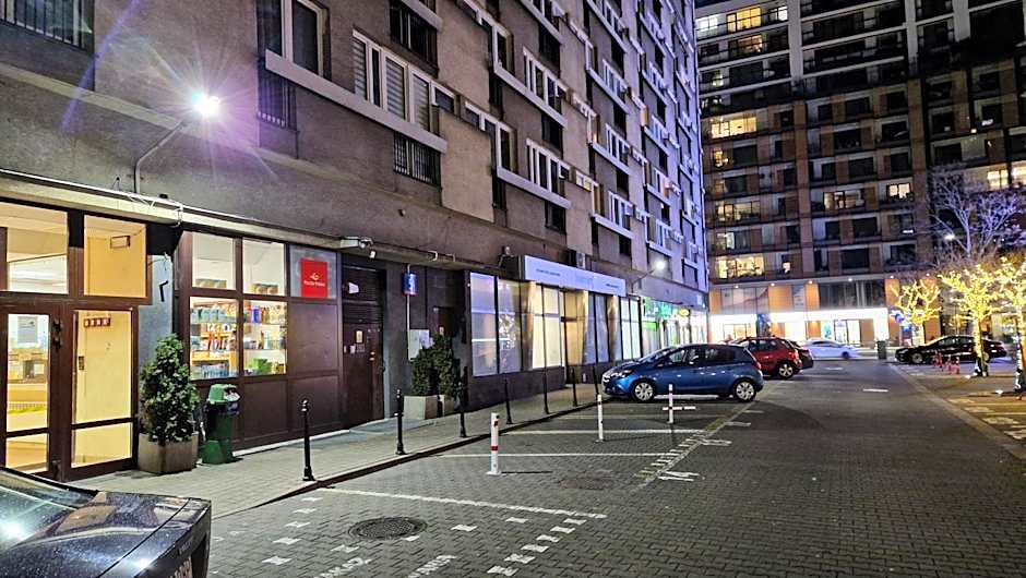 K22 Grzybowska Pokoje Centrum