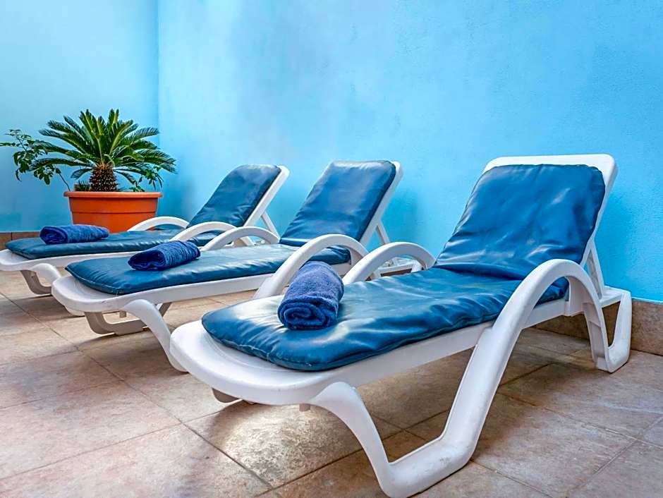 Qawra Point Holiday Complex