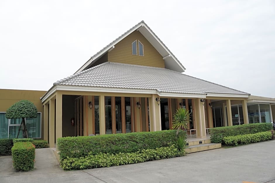 The One Residence Hotel