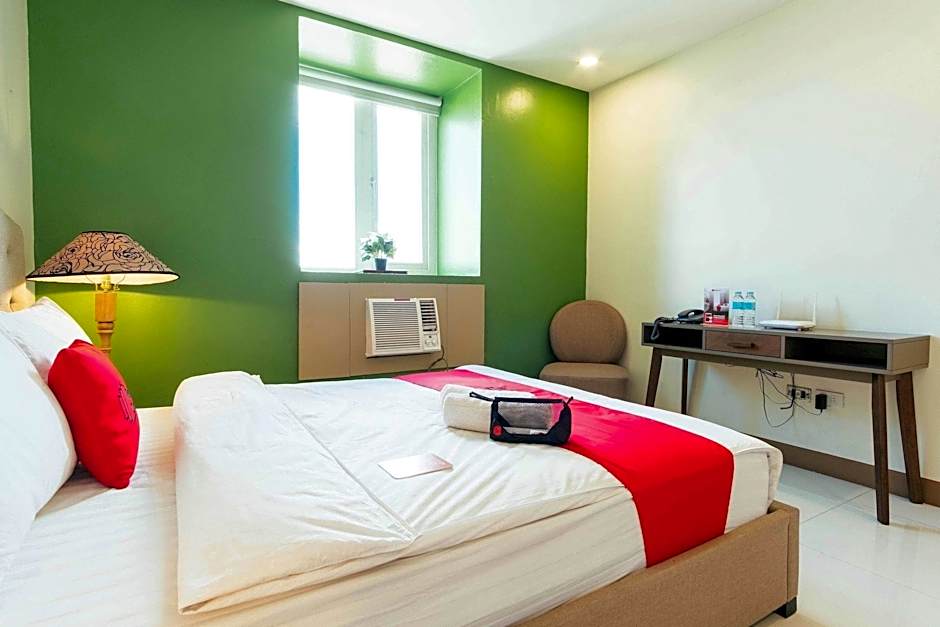 RedDoorz Plus at Kamuning Quezon City