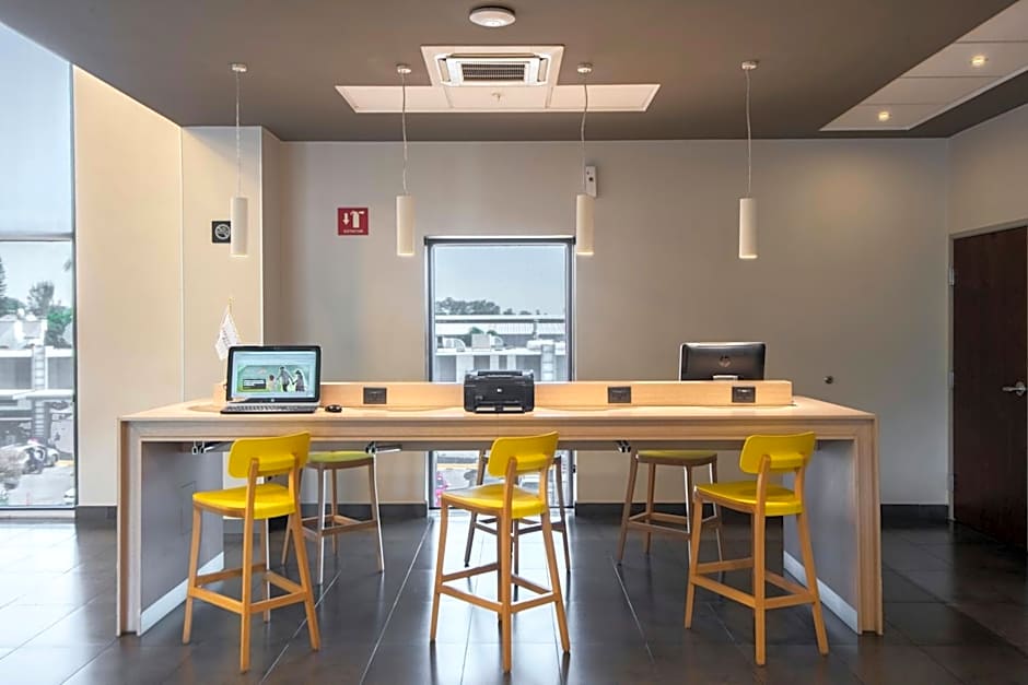 City Express Plus by Marriott Guadalajara Palomar