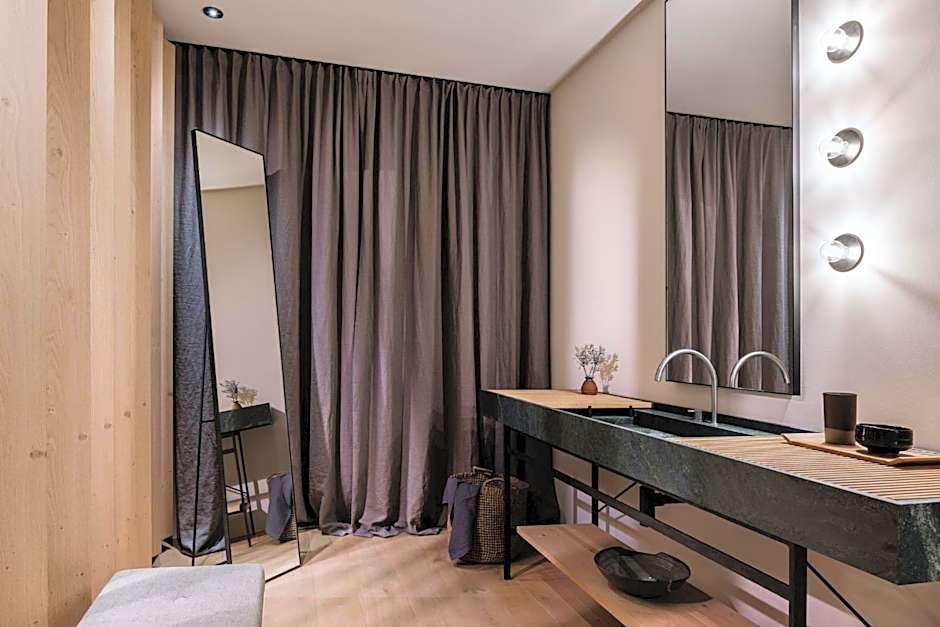 zelloon boutique hotel