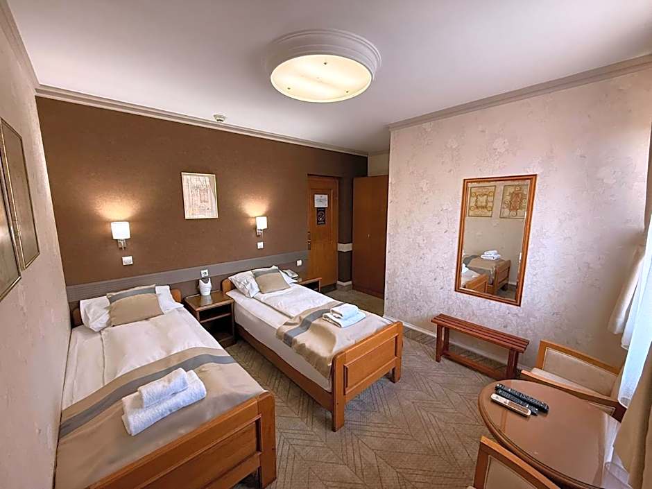 Garni Hotel Lav