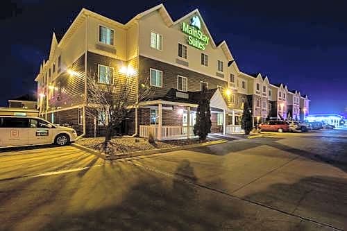 MainStay Suites Fargo