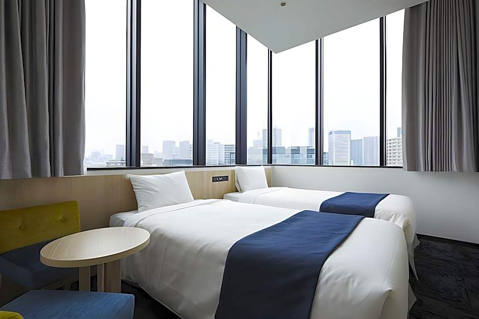 Hotel Monday
