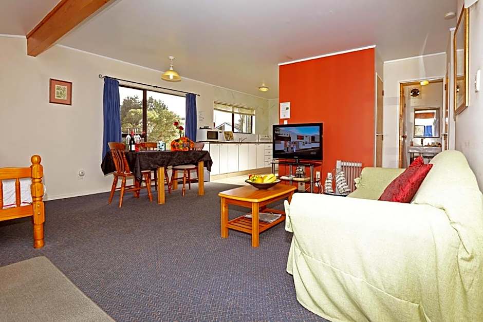 Waiuku Lodge Motel